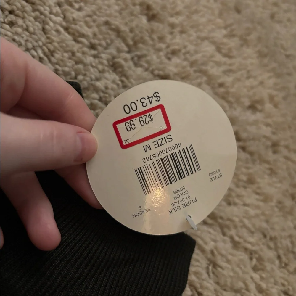 Top - Picture 2 of 3